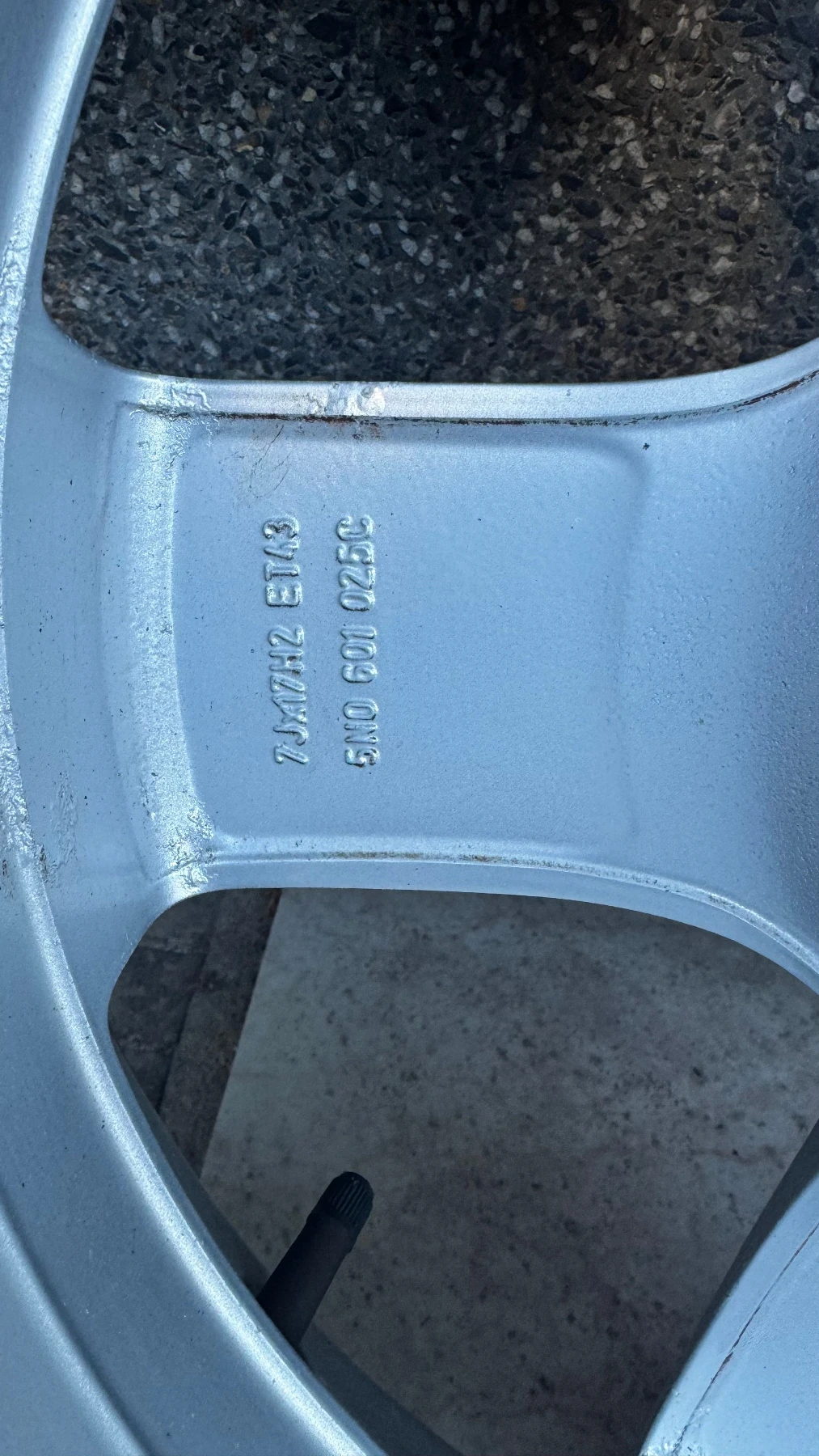    235/55R17  VW Tiguan | Mobile.bg   10