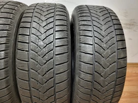 Гуми Зимни 235/65R17, снимка 4 - Гуми и джанти - 48202911