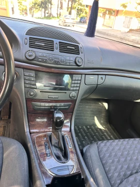 Mercedes-Benz E 220, снимка 7