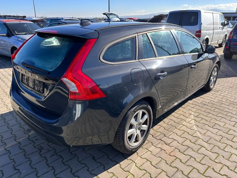 Volvo V60 1.6D/NAVI/EURO 5J ЛИЗИНГ, снимка 6 - Автомобили и джипове - 42976039