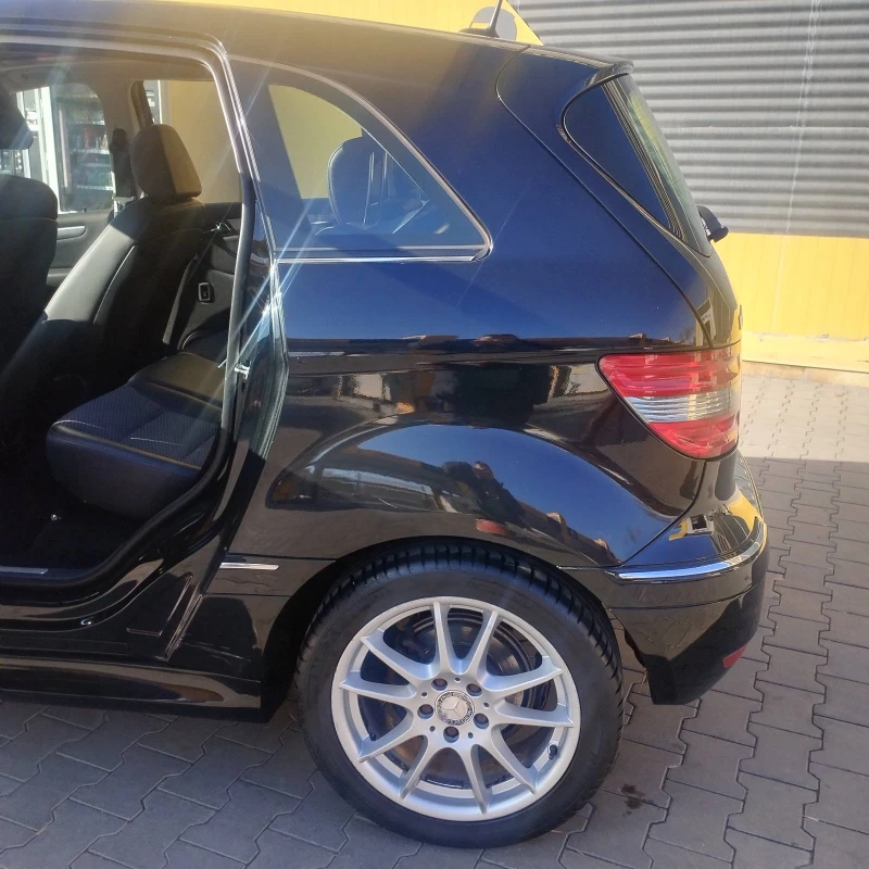 Mercedes-Benz B 200 CDI, снимка 4 - Автомобили и джипове - 49500322