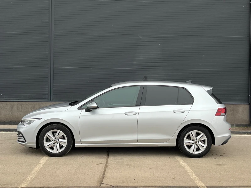 VW Golf LIFE/1.5TSI/150к.с./Гаранция, снимка 2 - Автомобили и джипове - 48727670