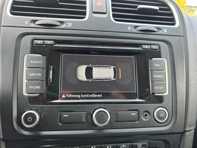 VW Golf 2.0TDi/Aвт./Лизинг, снимка 17 - Автомобили и джипове - 51909352