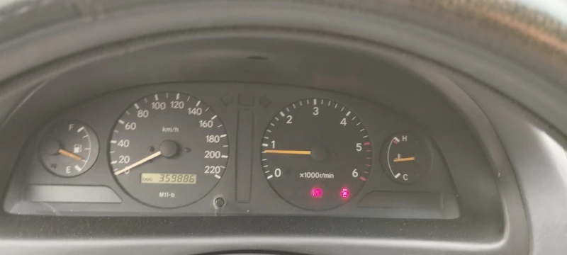 Toyota Picnic, снимка 9 - Автомобили и джипове - 51692633