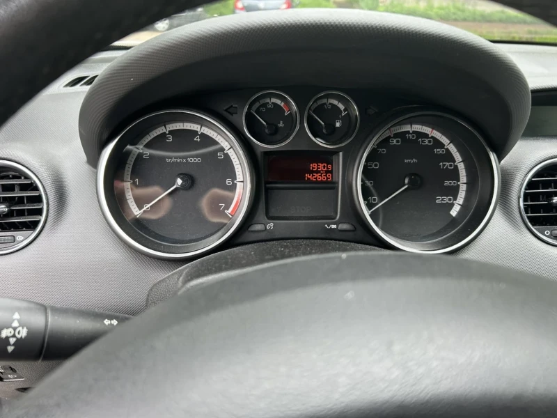 Peugeot 308 Бензин, снимка 6 - Автомобили и джипове - 52639567