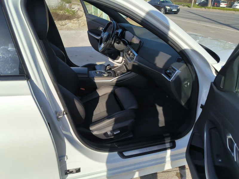 BMW 320 2.0d-X drive-360kameri-Keyless-Euro-6D, снимка 17 - Автомобили и джипове - 52857065