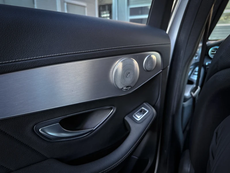 Mercedes-Benz C 220 D* AMGLINE* MEMORY* ЛИЗИНГ, снимка 17 - Автомобили и джипове - 52943297