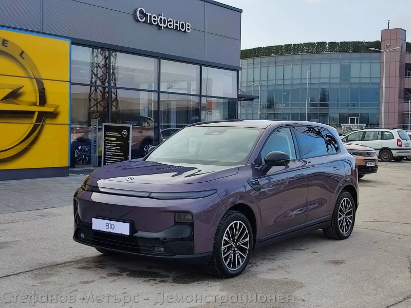 Leapmotor B10 B10 Design BEV  67.1kWh (160kw/218hp)