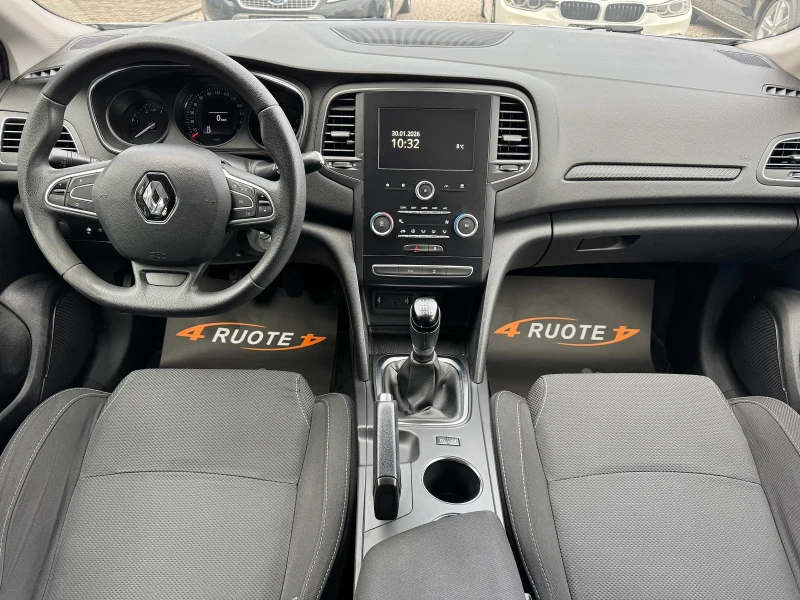 Renault Megane 1.5DCi , снимка 9 - Автомобили и джипове - 53090322