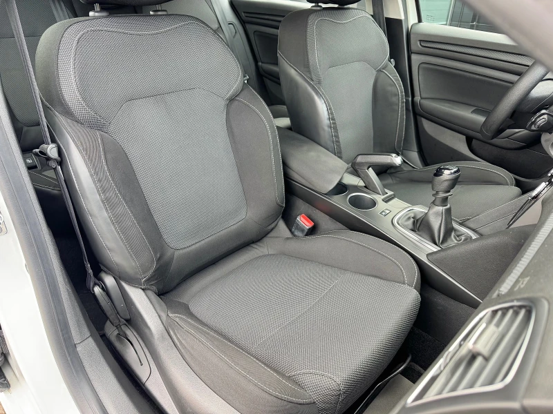 Renault Megane 1.5DCi , снимка 11 - Автомобили и джипове - 53090322