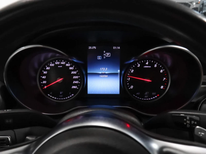 Mercedes-Benz C 300 2019 Mercedes-Benz C-Class C 300 4MATIC, снимка 11 - Автомобили и джипове - 53266889