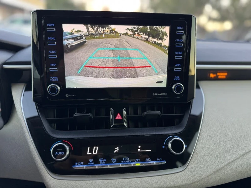 Toyota Corolla !LE FWD!* АвтоКредит* Цена до БГ* , снимка 14 - Автомобили и джипове - 53373985