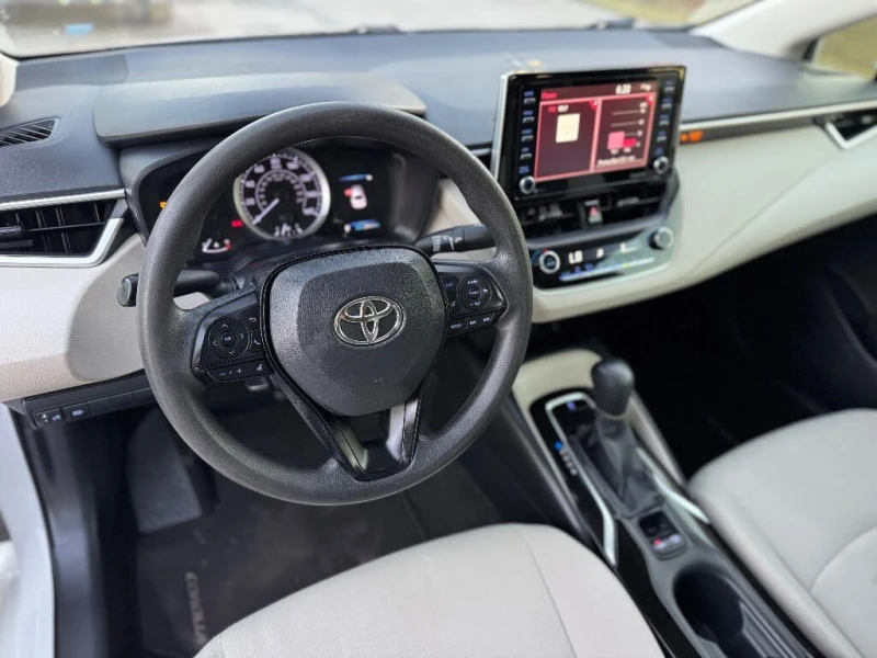 Toyota Corolla !LE FWD!* АвтоКредит* Цена до БГ* , снимка 10 - Автомобили и джипове - 53373985