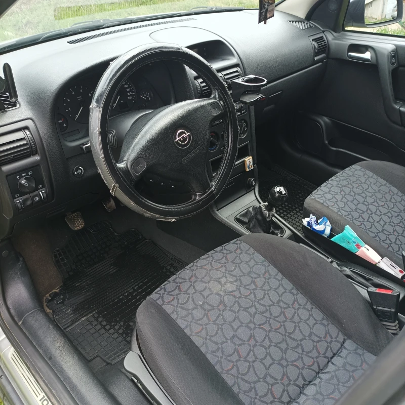 Opel Astra 1.6, снимка 8 - Автомобили и джипове - 53400235