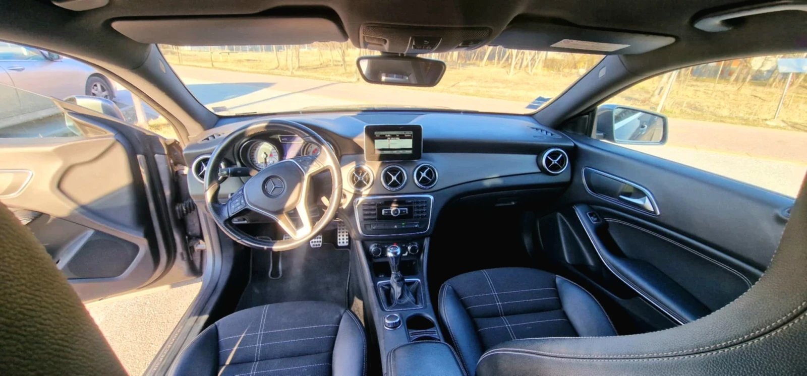 Mercedes-Benz CLA 180  - изображение 4