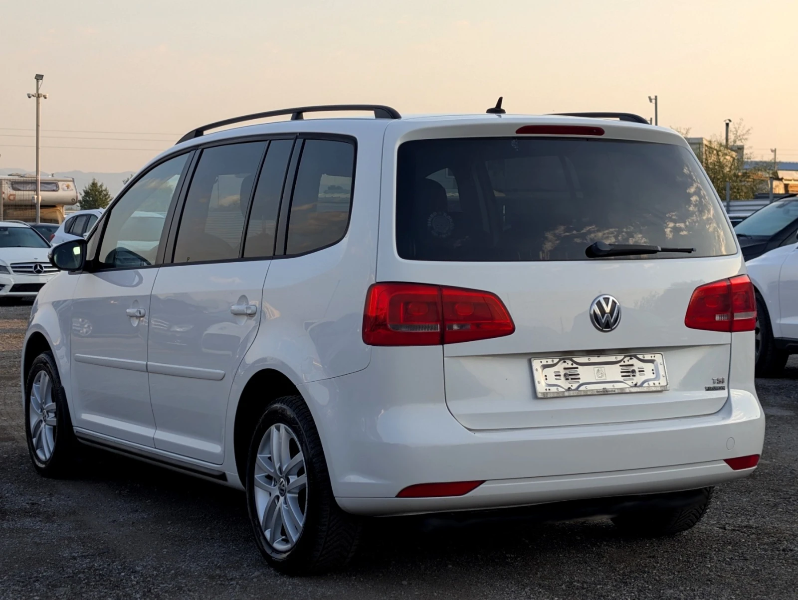 VW Touran 1.4TSi EcoFuel 2013г.Подгрев - изображение 4