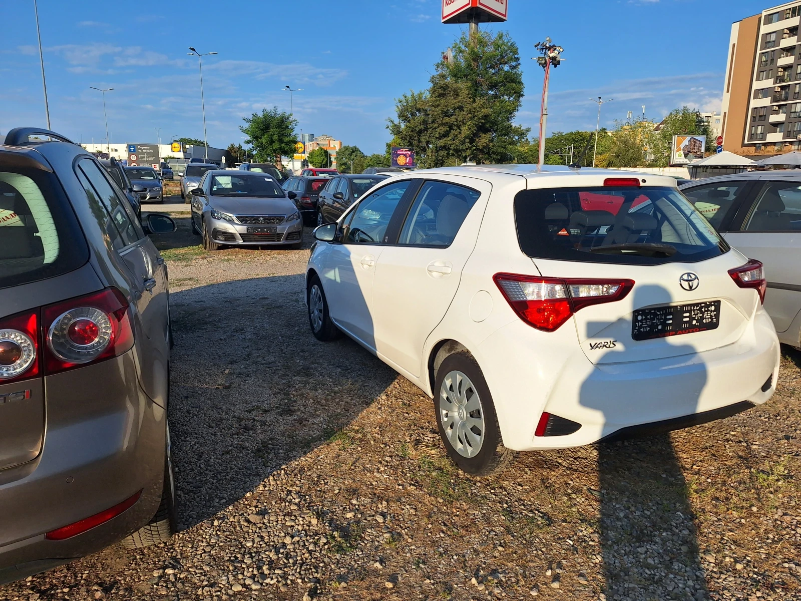 Toyota Yaris 1.0 VVTI - изображение 4