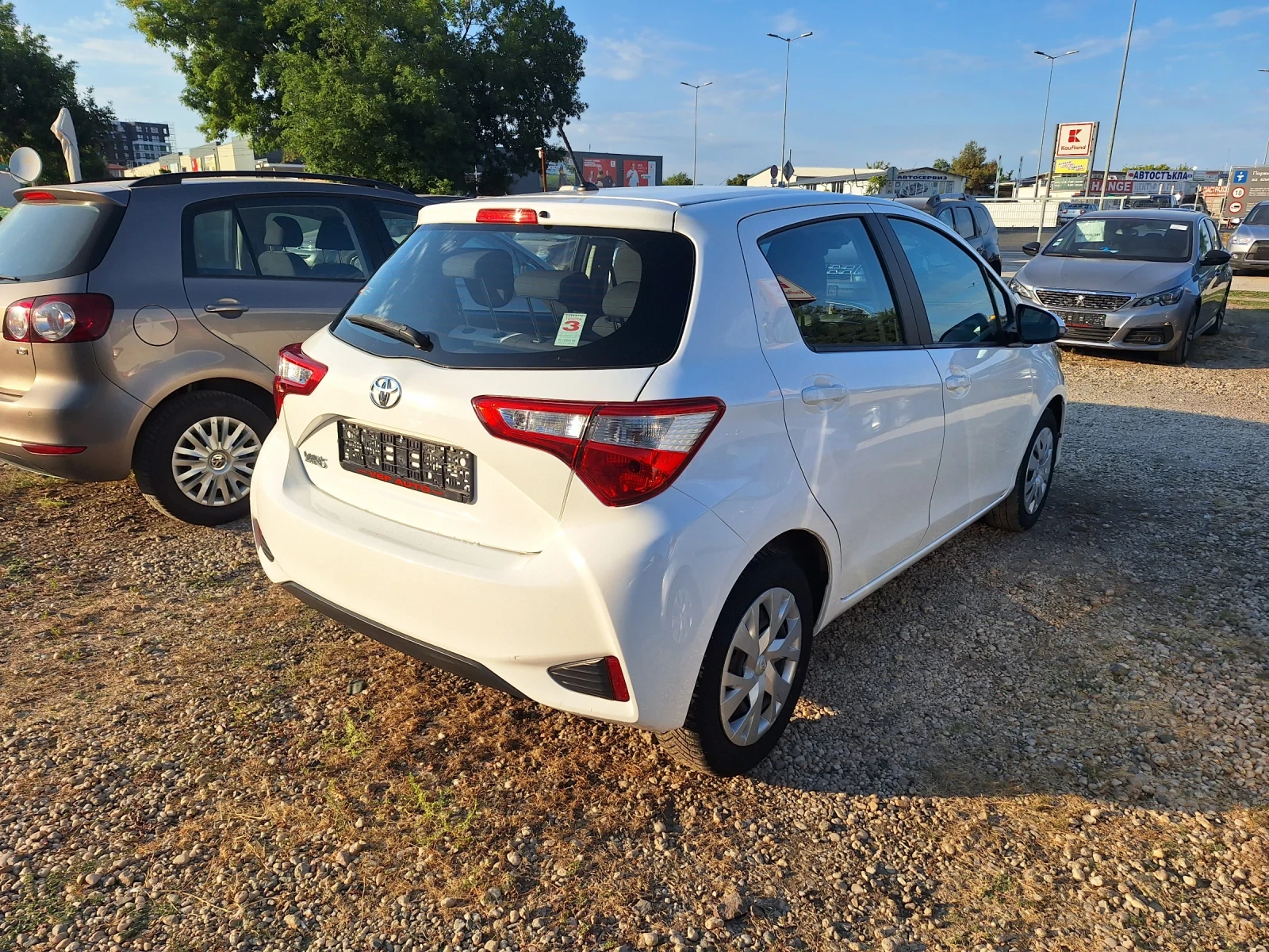 Toyota Yaris 1.0 VVTI - изображение 6
