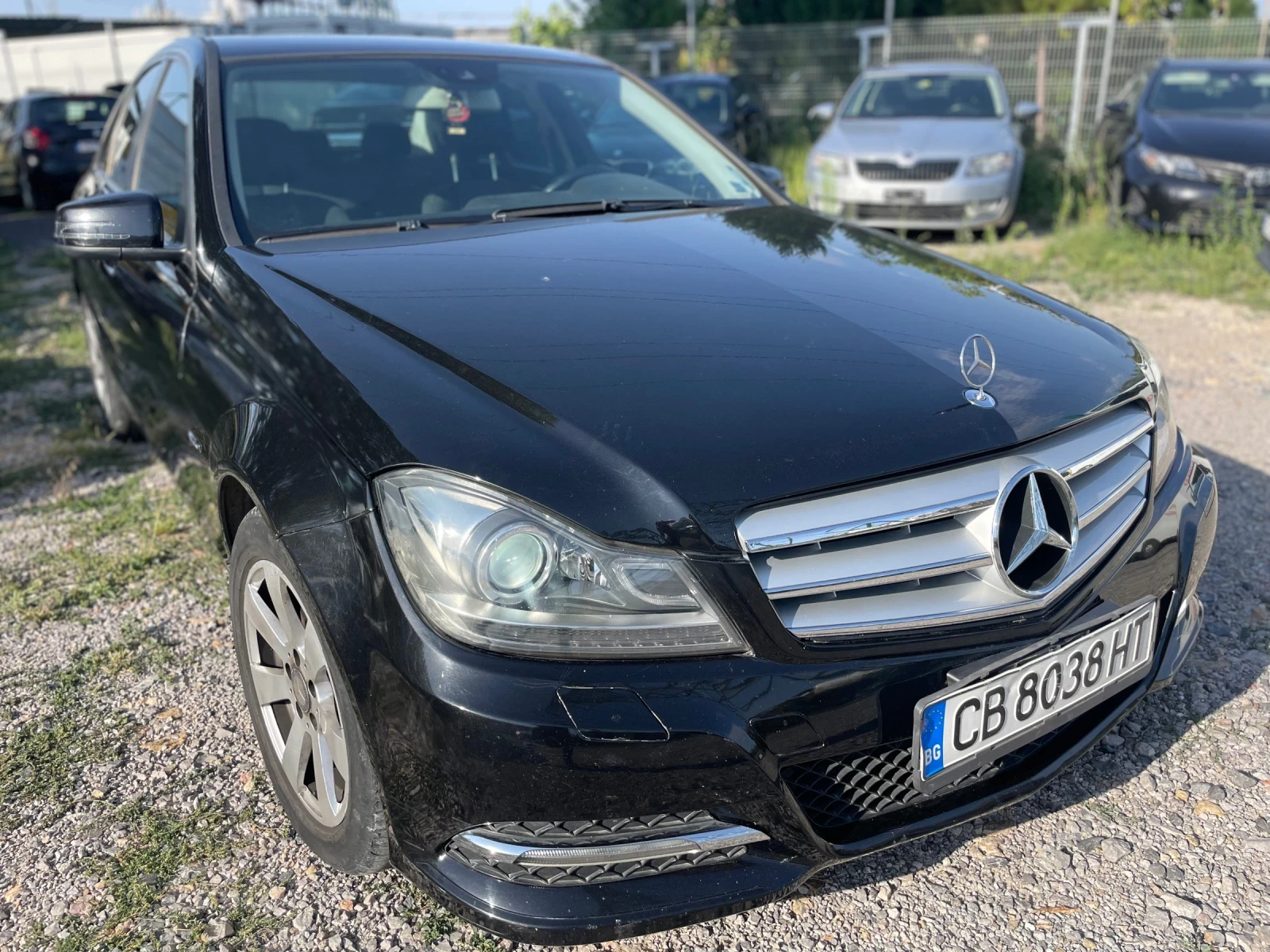 Mercedes-Benz C 220 FACELIFT/Bi-Xenon+ LED/Автоматик/Много поддържан - изображение 3