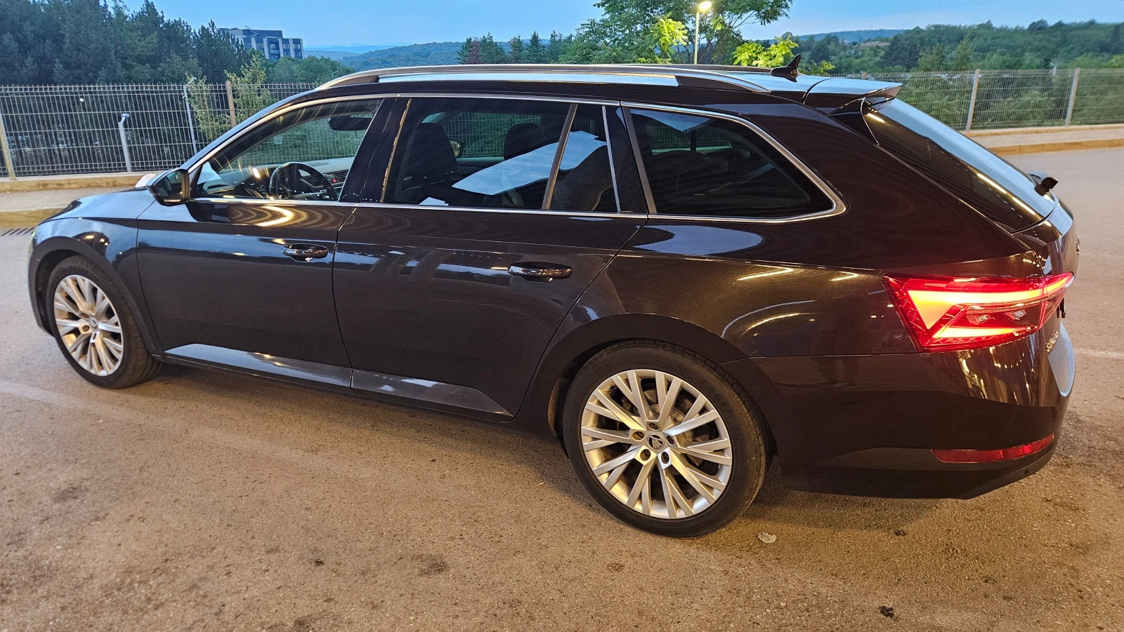 Skoda Superb ГАРАНЦИОНЕН 2.0TDI, DSG Автомат, 200 к.с. - изображение 7
