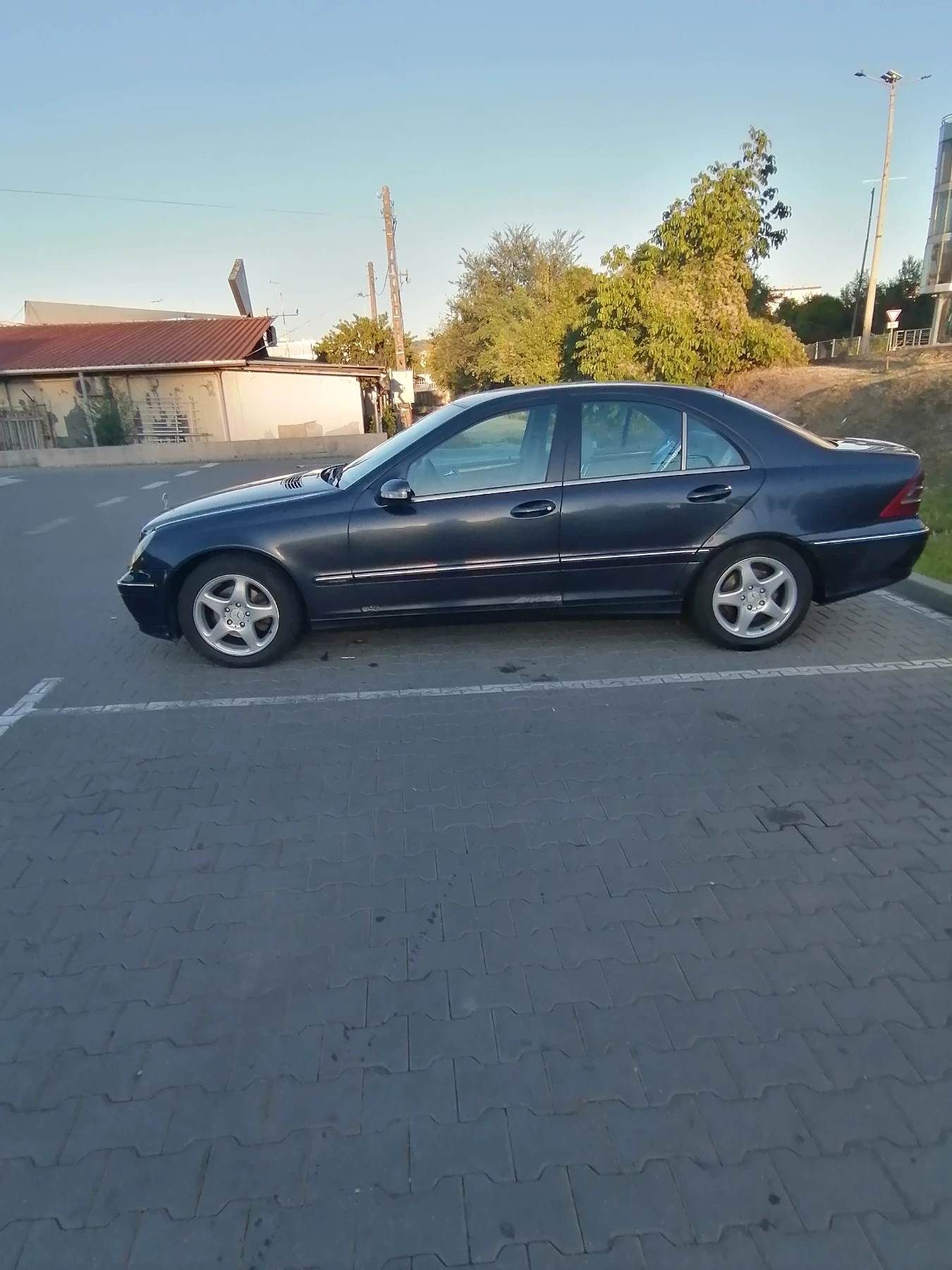 Mercedes-Benz C 220  - изображение 6