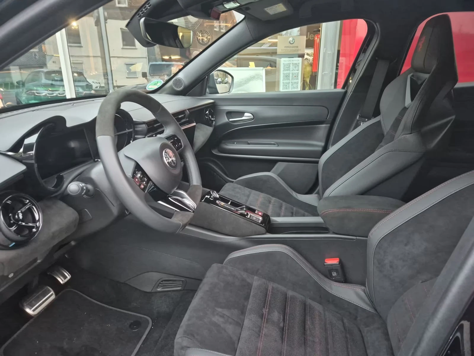 Alfa Romeo Junior SPECIALE/145HP/SPORT/CAM/NAVI/LED/801v - изображение 9