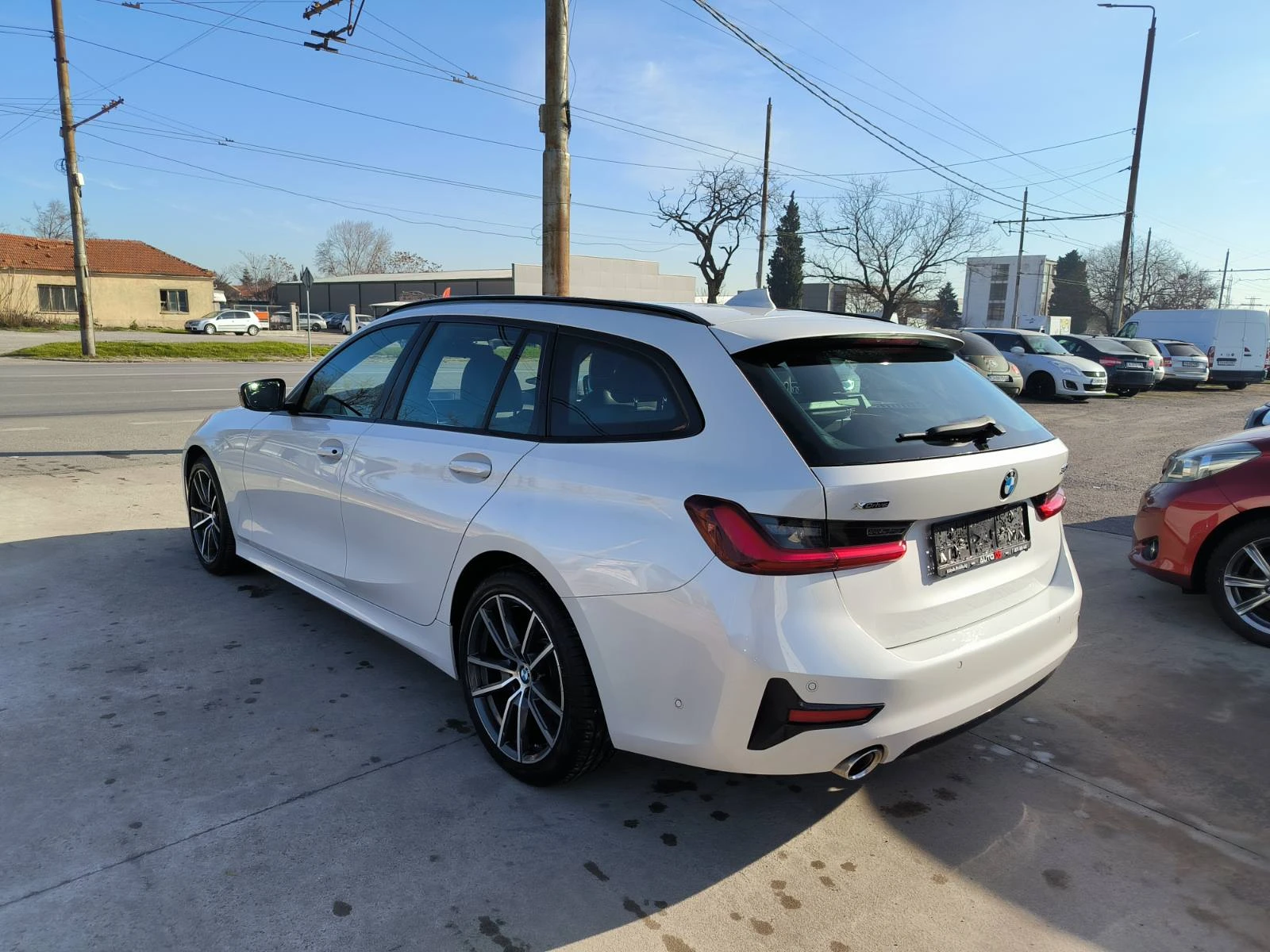 BMW 320 2.0d-X drive-360kameri-Keyless-Euro-6D - изображение 7