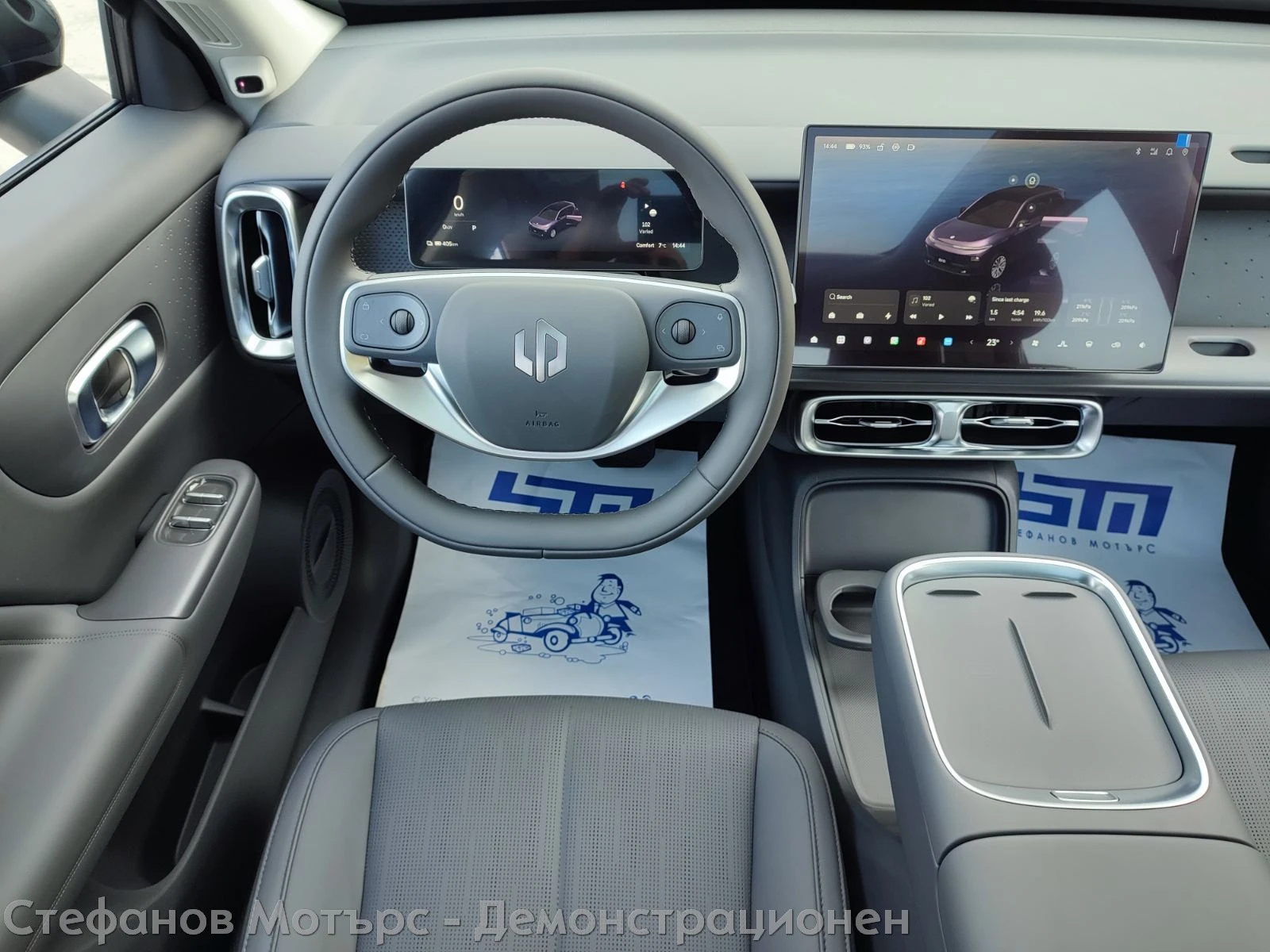 Leapmotor B10 B10 Design BEV  67.1kWh (160kw/218hp) - изображение 10