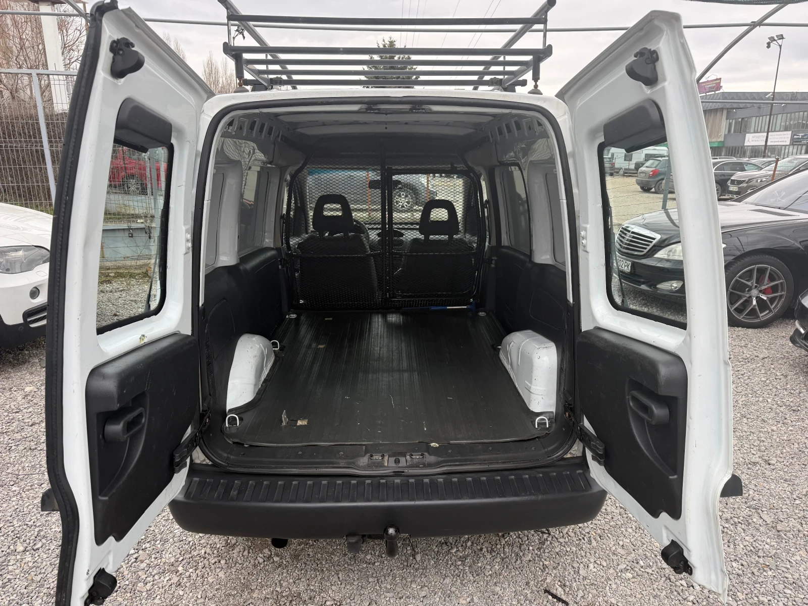 Opel Combo 1.7DTI 87000KM /СЕРВИЗ САМО В OPEL/ - изображение 9