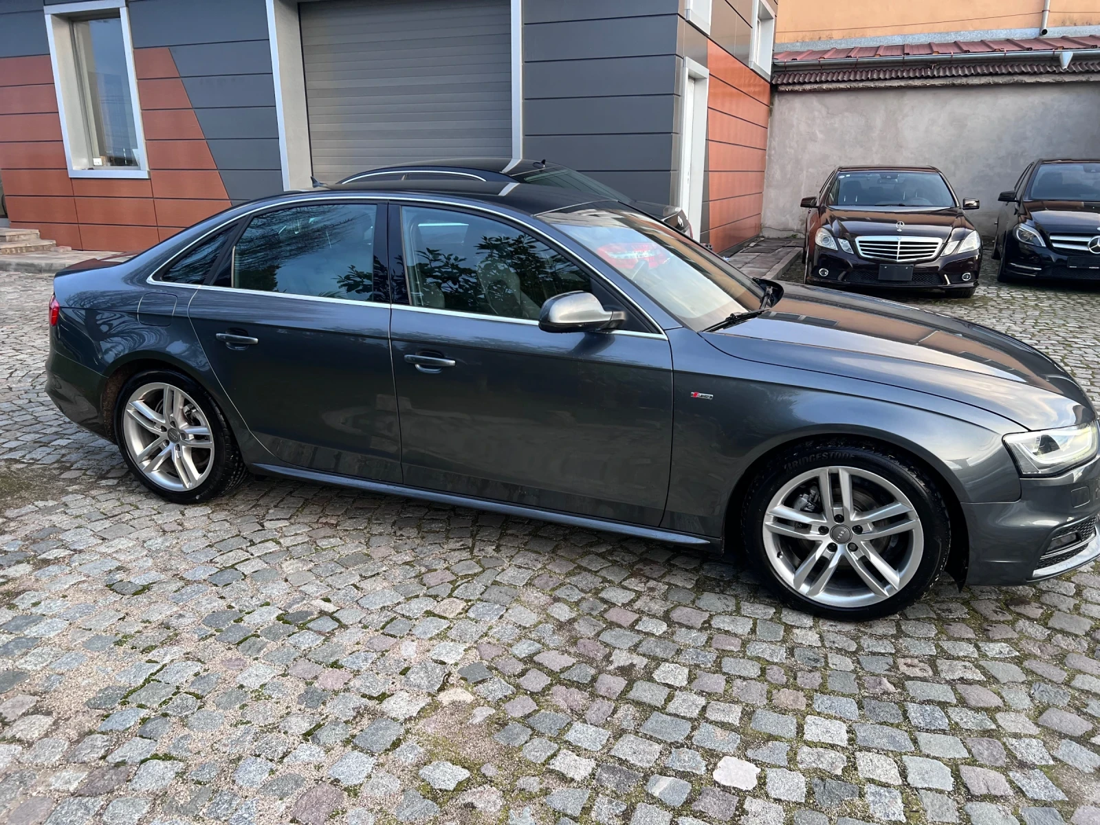 Audi A4 1.8T S-Line , снимка 4 - Автомобили и джипове - 53541915