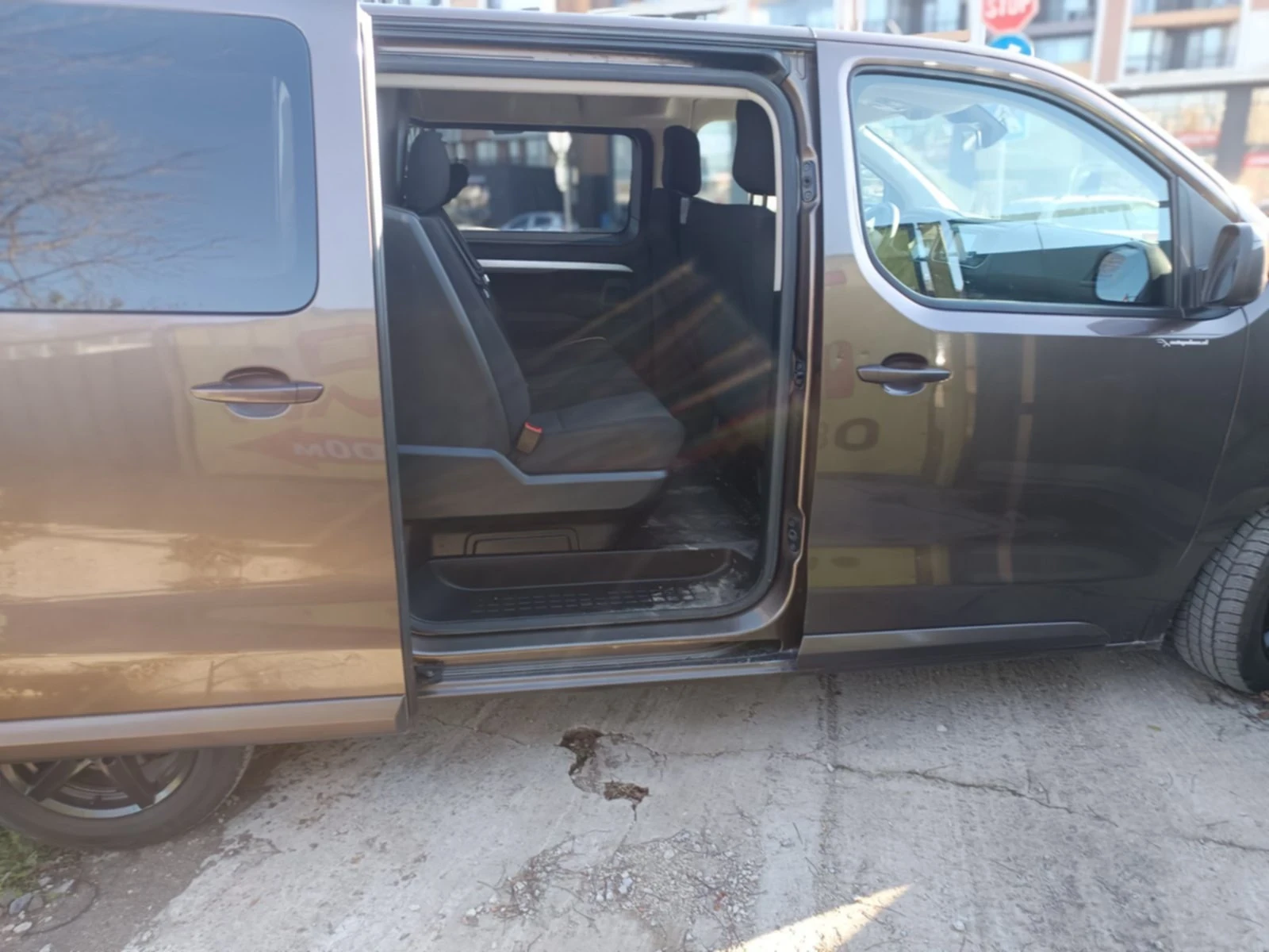 Peugeot Expert 2.0hdi 6места, снимка 10 - Автомобили и джипове - 54020465