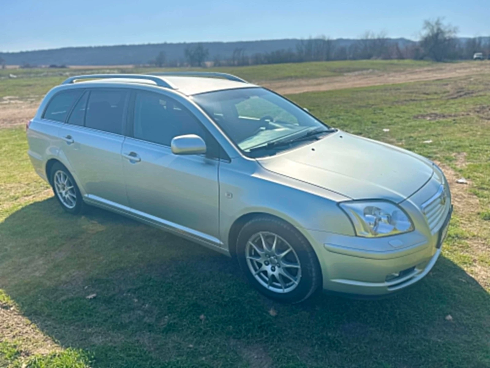 Toyota Avensis, снимка 4 - Автомобили и джипове - 54486324