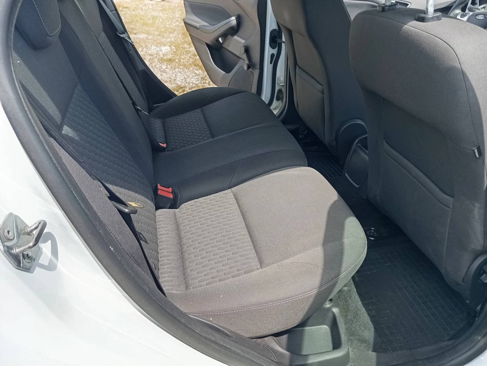 Ford Focus 1.0-I-100 ��-����������� | Mobile.bg � ����������� 13