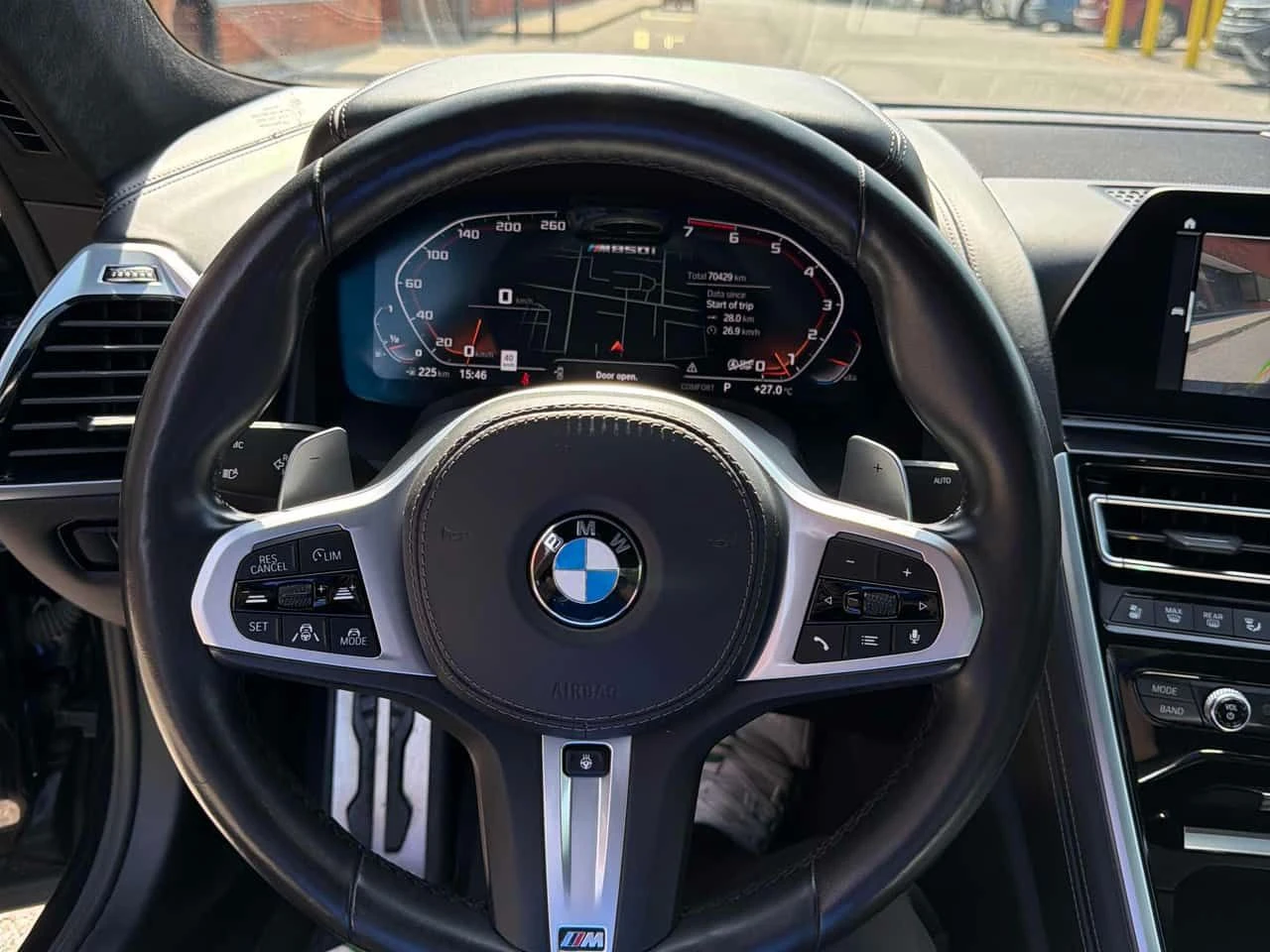 BMW 850 * xDrive * ДИСТРОНИК * HUD * 360 * ОБДУХВАНЕ, снимка 11 - Автомобили и джипове - 54756137