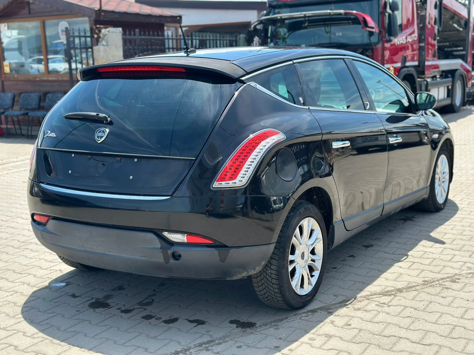 Lancia Delta / 1.6D / 120 HP / EURO 5 /, снимка 5 - Автомобили и джипове - 54763564