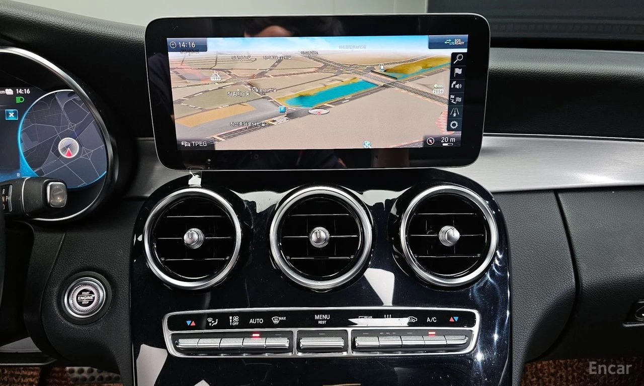 Mercedes-Benz C 300 HYBRID* AMG* LINE* 4MATIC* LANE* ASSIST* 360КАМЕРА, снимка 8 - Автомобили и джипове - 54941384