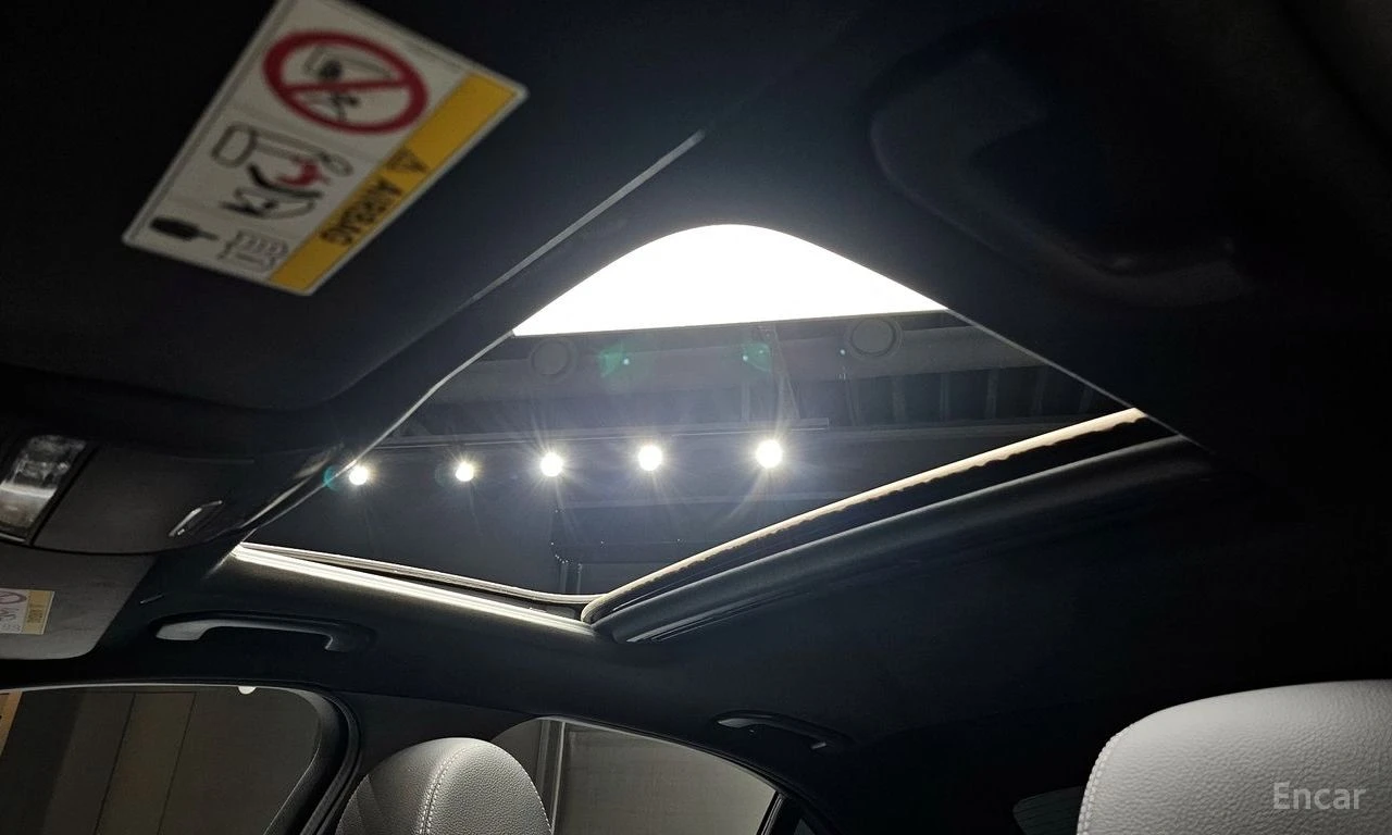 Mercedes-Benz C 300 HYBRID* AMG* LINE* 4MATIC* LANE* ASSIST* 360КАМЕРА, снимка 15 - Автомобили и джипове - 54941384