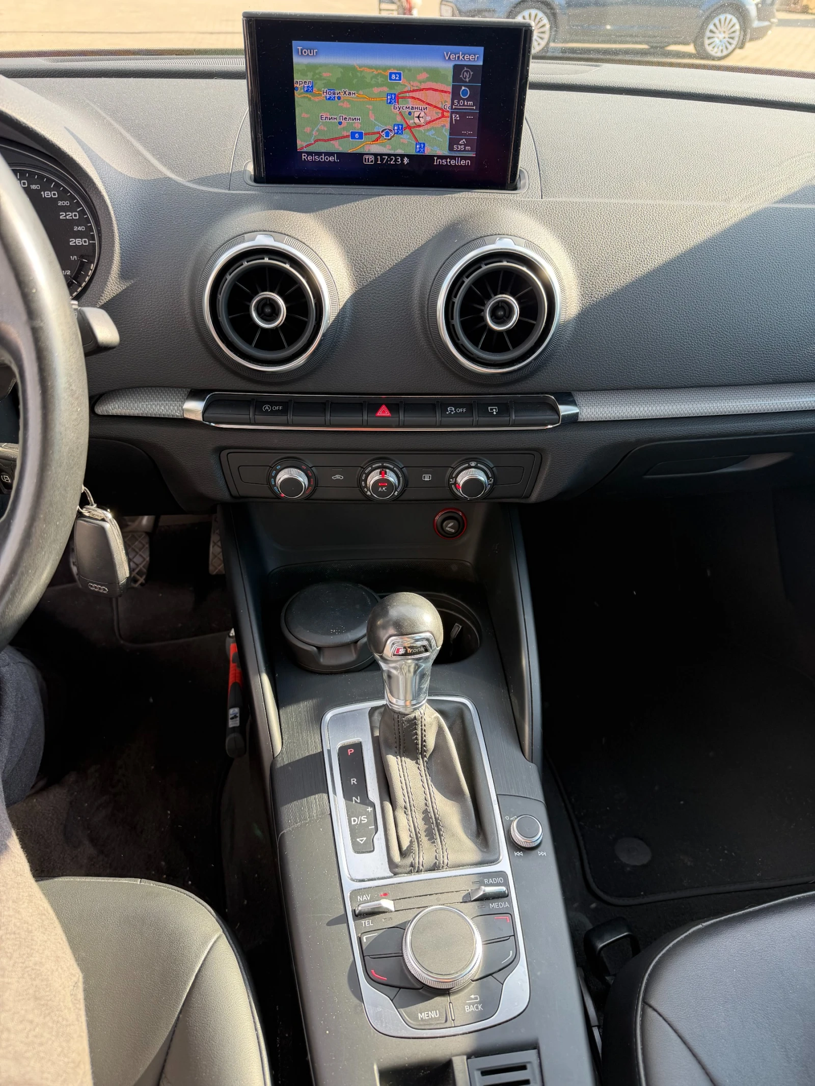 Audi A3 SPORTBACK 1.6TDI AVTOMAT/NAVI/KOJA EURO 5, снимка 14 - Автомобили и джипове - 55043314