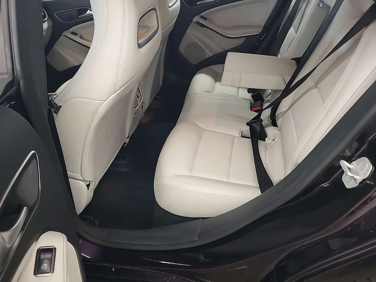 Mercedes-Benz CLA 250 * АВТОКРЕДИТ БЕЗ ПЪРВОНАЧАЛНА ВНОСКА* , снимка 11 - Автомобили и джипове - 55276896