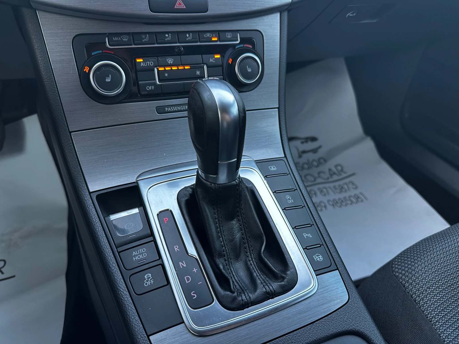 VW Passat 2.0TDI 140к.с DSG Обслужена* Всичко платено, снимка 12 - Автомобили и джипове - 55551786