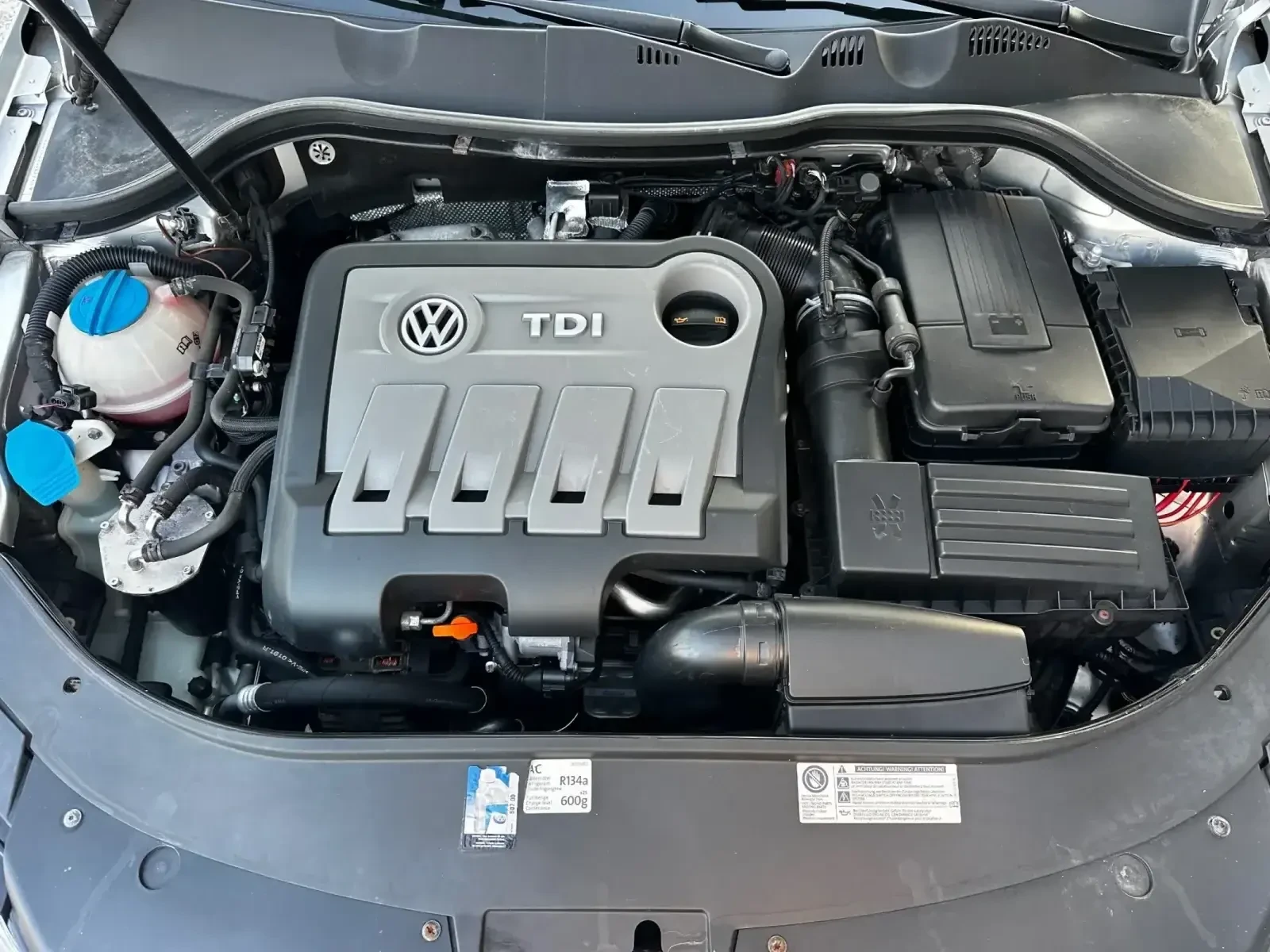 VW Passat 2.0TDI 140к.с DSG Обслужена* Всичко платено, снимка 15 - Автомобили и джипове - 55551786