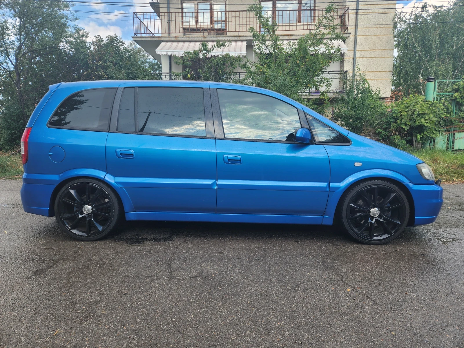 Opel Zafira 2.0 TURBO OPC TV Монитори, снимка 4 - Автомобили и джипове - 55578524