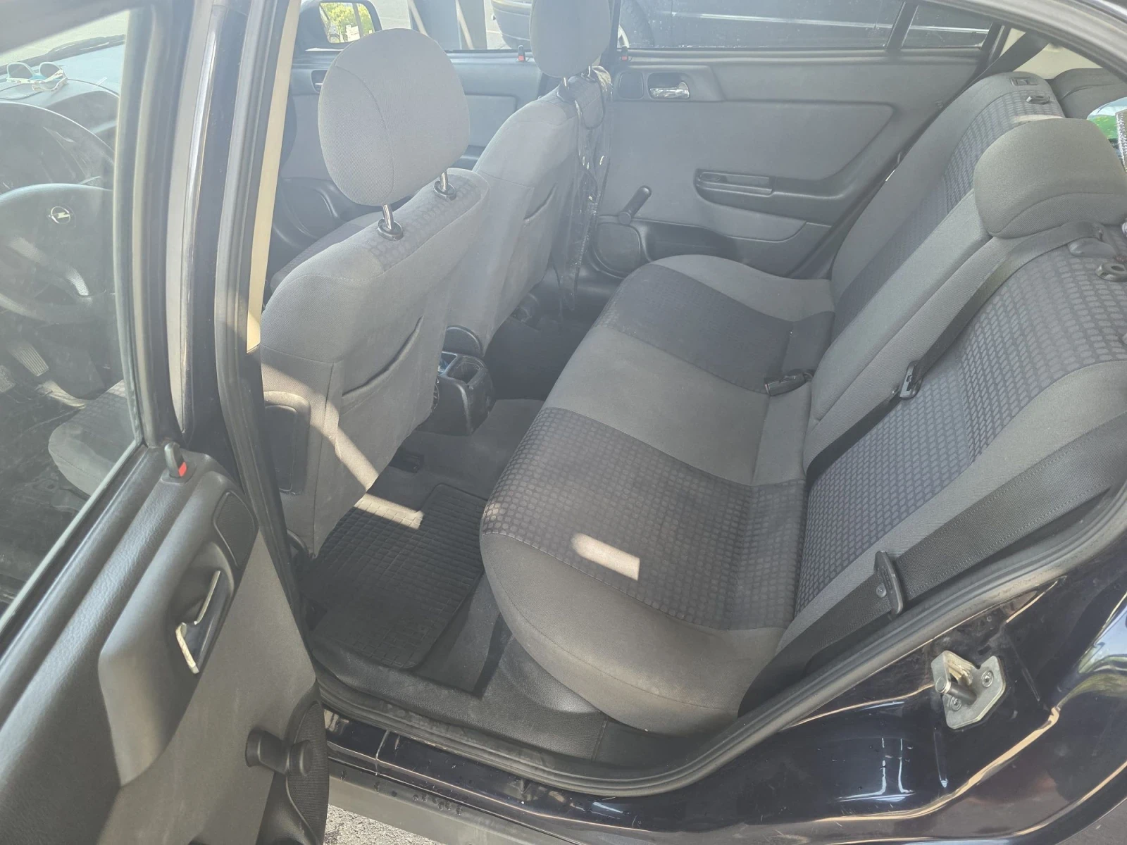 Opel Astra, снимка 8 - Автомобили и джипове - 55876791