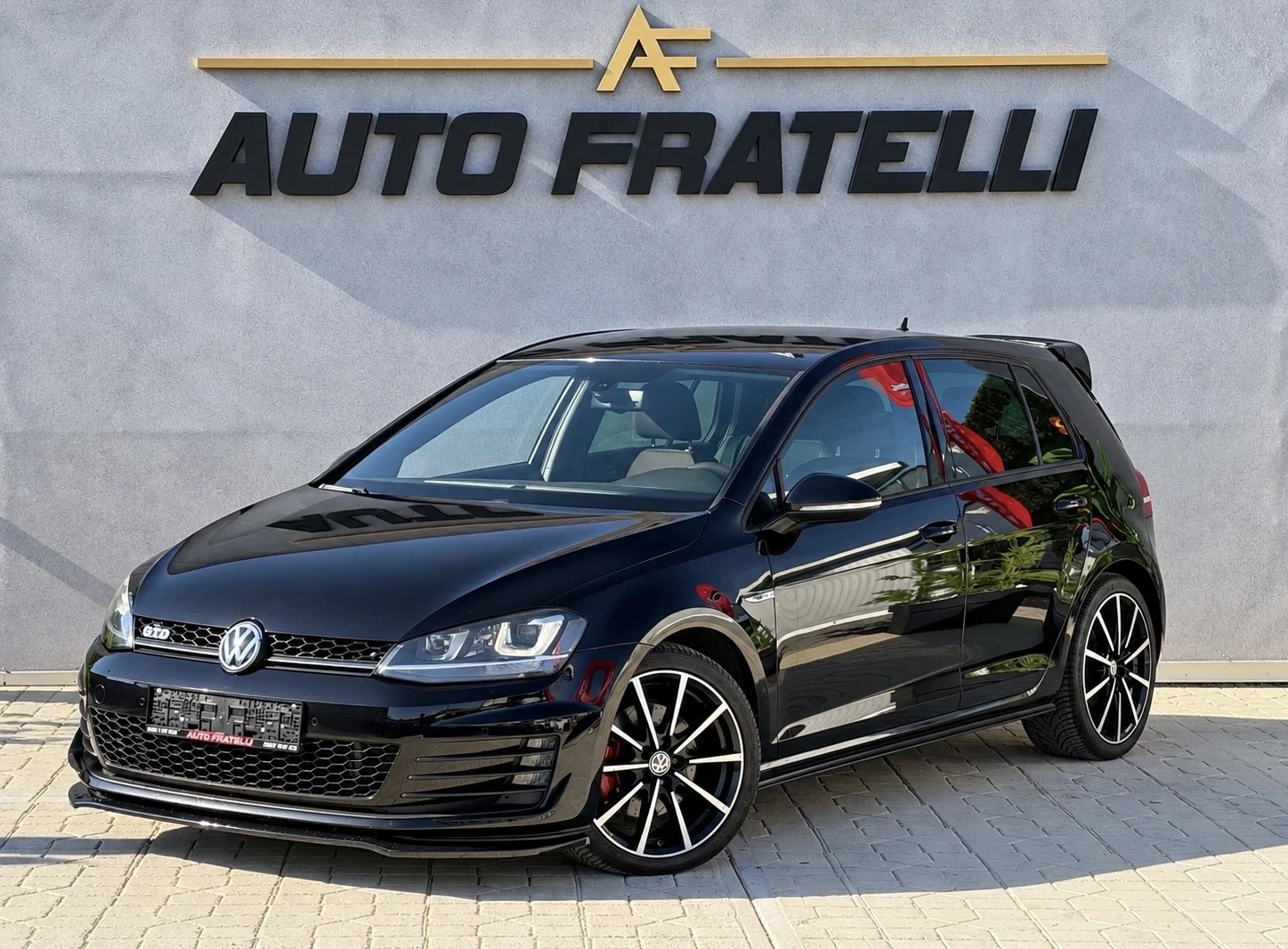 VW Golf 2.0GTD / ОСБЛУЖЕН/ ЛИЗИНГ/БАРТЕР, снимка 3 - Автомобили и джипове - 56518945