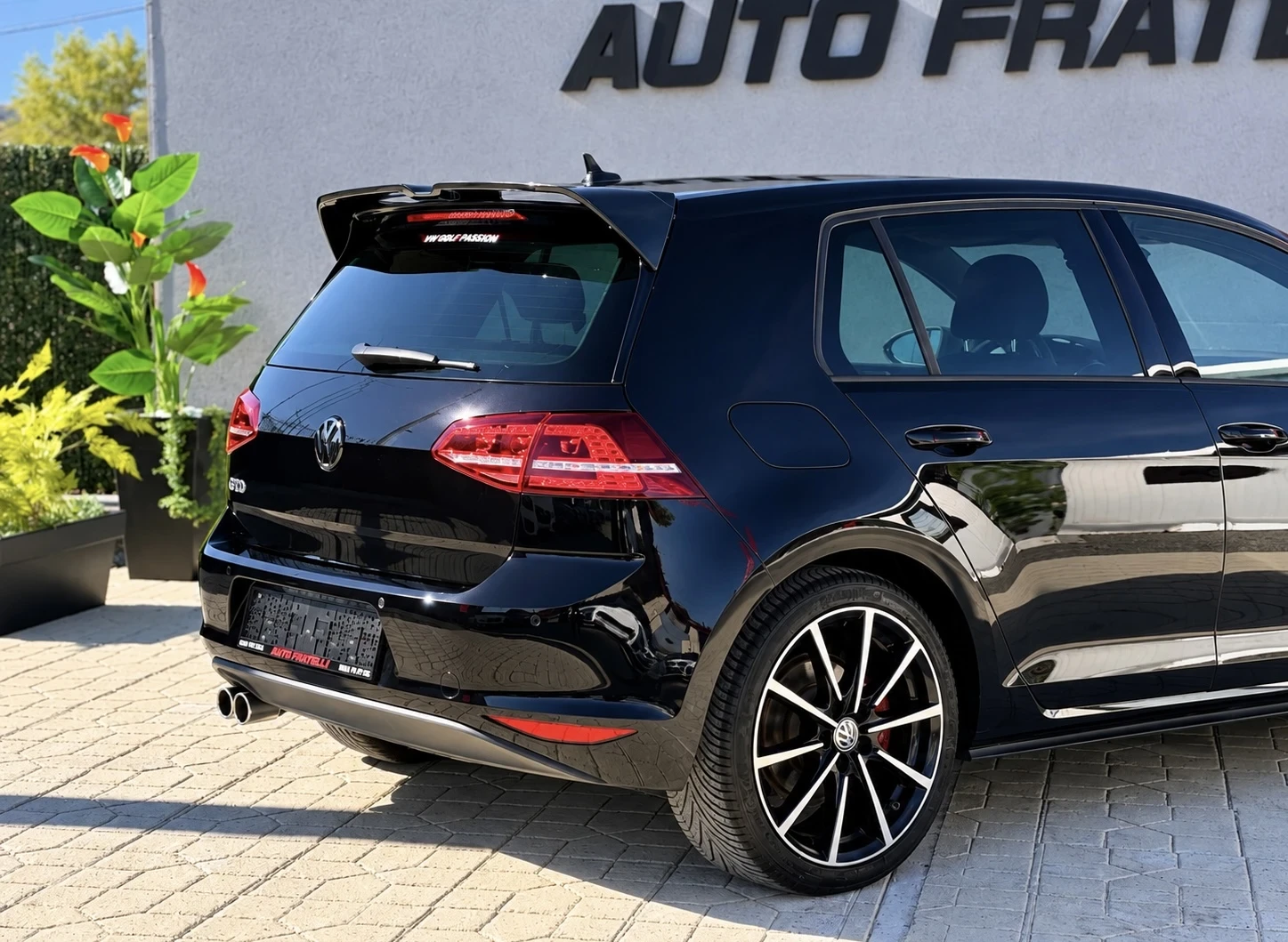 VW Golf 2.0GTD / ОСБЛУЖЕН/ ЛИЗИНГ/БАРТЕР, снимка 8 - Автомобили и джипове - 56518945