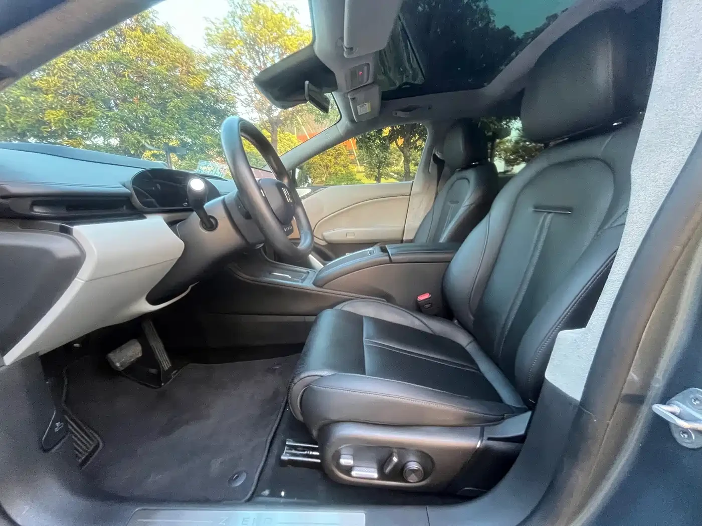 Zeekr 7X 007* 2024* 360* �����* LED* DIS* ������ ���� | Mobile.bg � ����������� 13