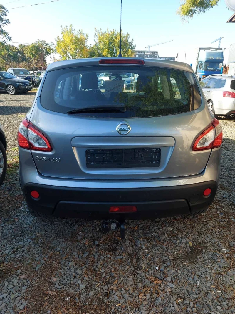 Nissan Qashqai 1.6, снимка 3 - Автомобили и джипове - 47451298