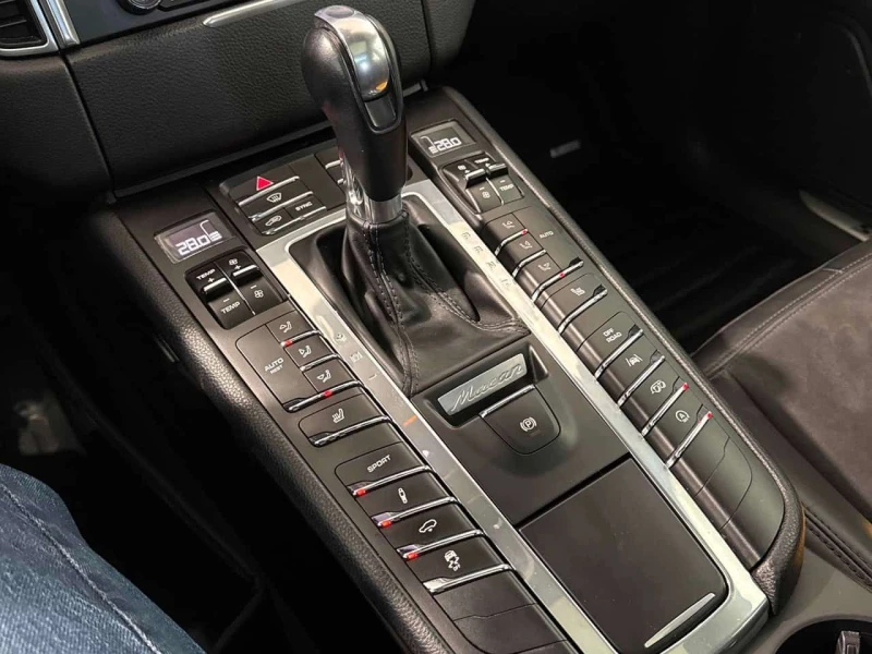 Porsche Macan * GTS * BOSE* PANORAMA* 360 КАМЕРИ* , снимка 10 - Автомобили и джипове - 53528077