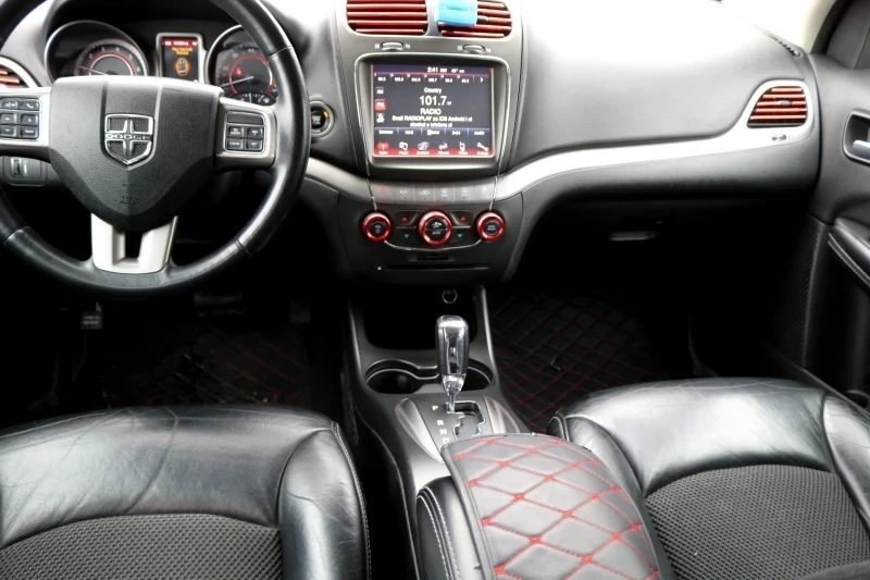 Dodge Journey Crossroad 3.6 V6 4x4 - изображение 7