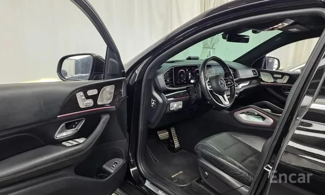Mercedes-Benz GLE 400 COUPE/ОБДУХВАНЕ/ПАНОРАМА/ДИСТРОНИК/360 КАМЕРИ, снимка 5 - Автомобили и джипове - 55529861